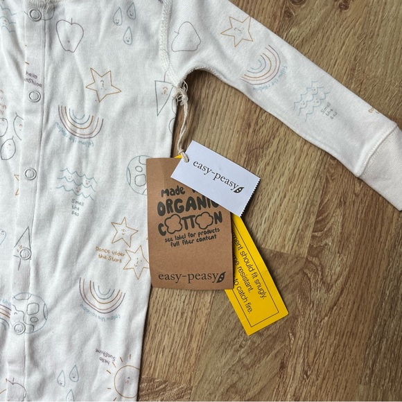 NWT Easy Peasy 100% Organic Cotton Onesie 12 Months - Picture 3 of 6